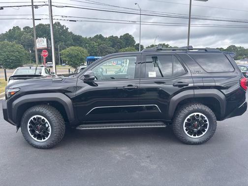 2025 Toyota 4Runner TRD Off Road