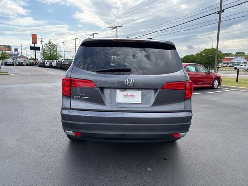 Grey 2016 Honda Pilot EX-L