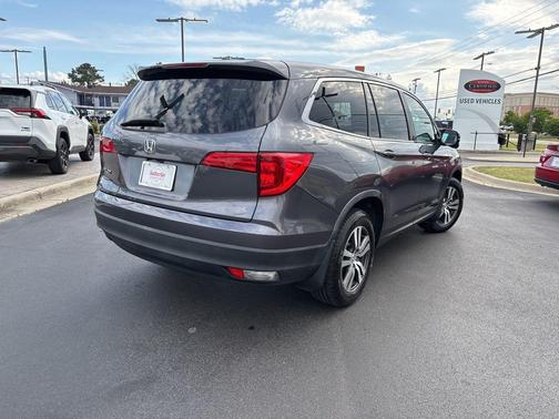 Grey 2016 Honda Pilot EX-L