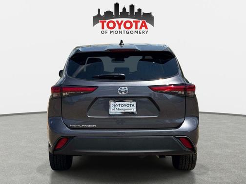 Magnetic Gray Metallic 2023 Toyota Highlander L