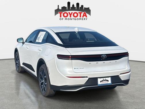 2026 Toyota Crown XLE