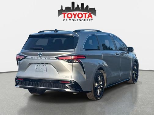 2023 Toyota Sienna XSE 7 Passenger