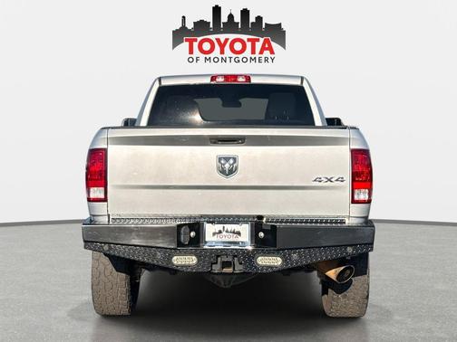 2017 RAM 2500 Tradesman Crew Cab 4x4 6'4' Box