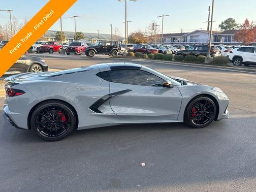 2025 Chevrolet Corvette Stingray w/1LT