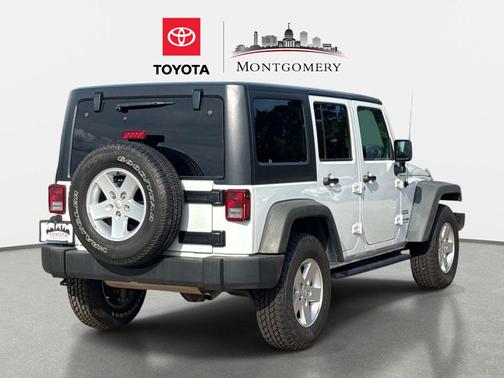 Bright White Clearcoat 2018 Jeep Wrangler JK Unlimited Sport