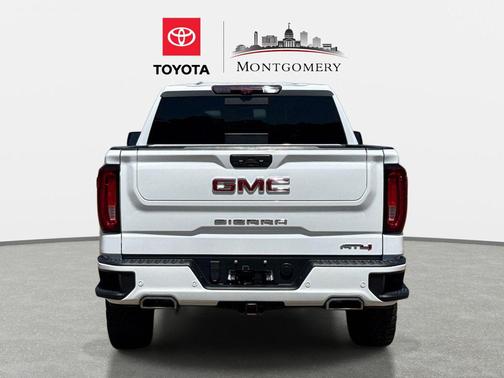 Summit White 2023 GMC Sierra 1500 AT4