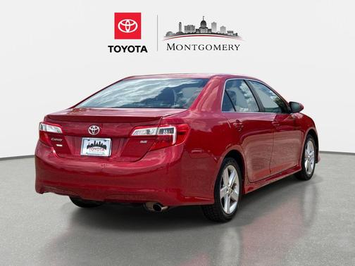 Barcelona Red Metallic 2014 Toyota Camry SE