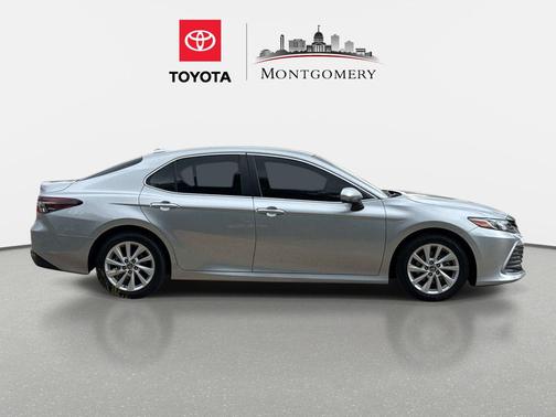 Celestial Silver Metallic 2022 Toyota Camry LE