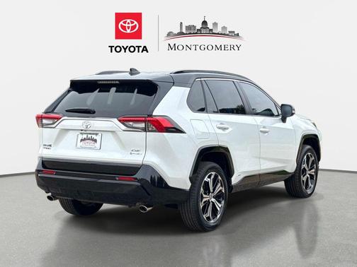 Wind Chill Pearl/Midnight Black Metallic 2025 Toyota RAV4 Hybrid SE