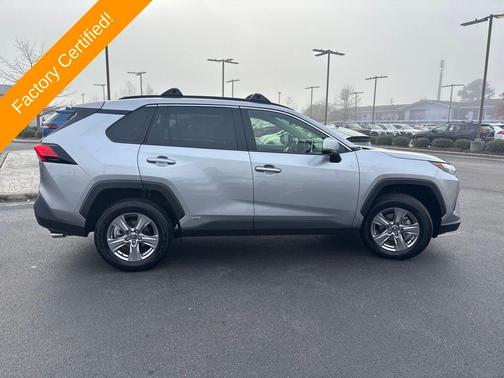 2025 Toyota RAV4 Hybrid XLE