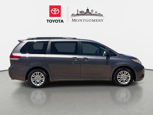 2013 Toyota Sienna XLE