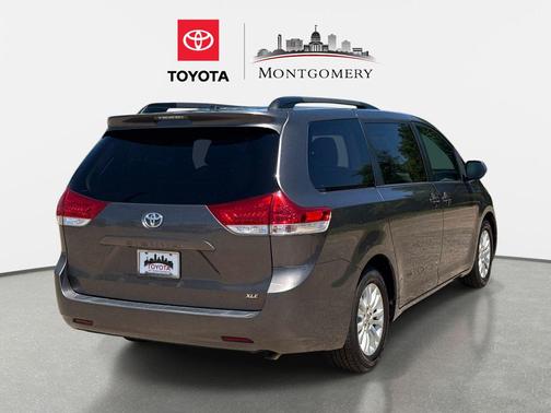2013 Toyota Sienna XLE