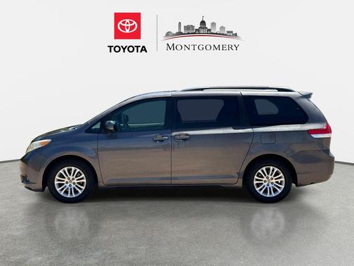 2013 Toyota Sienna XLE