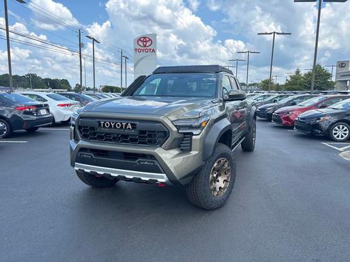 2025 Toyota Tacoma Hybrid Trailhunter