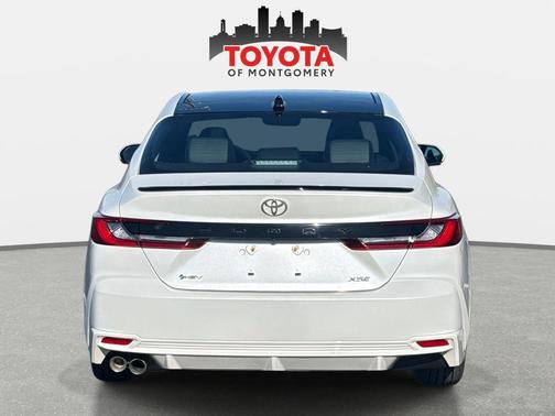 Wind Chill Pearl 2025 Toyota Camry XSE