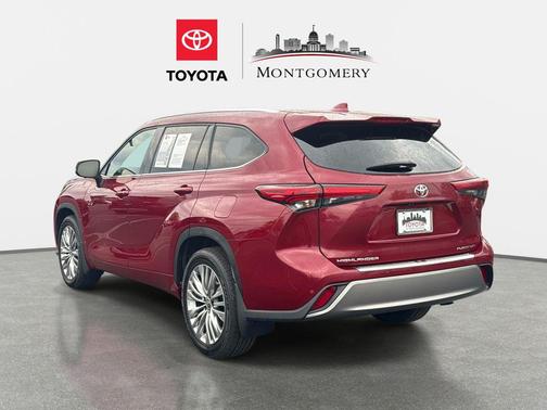 Ruby Flare Pearl 2023 Toyota Highlander Platinum