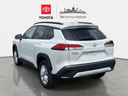 2023 Toyota Corolla Cross LE