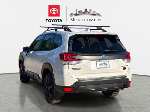 Crystal White Pearl 2022 Subaru Forester Wilderness