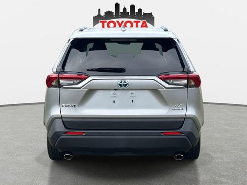 2022 Toyota RAV4 Hybrid XLE Premium