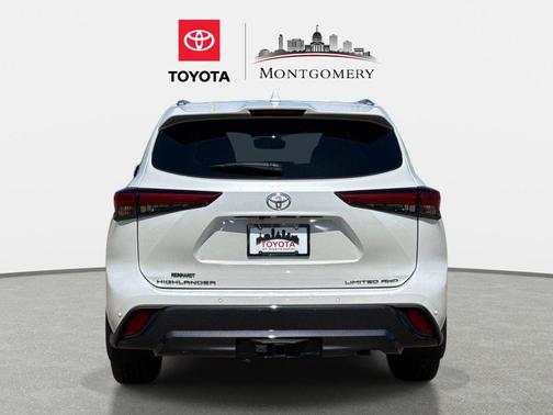 Wind Chill Pearl 2023 Toyota Highlander Limited