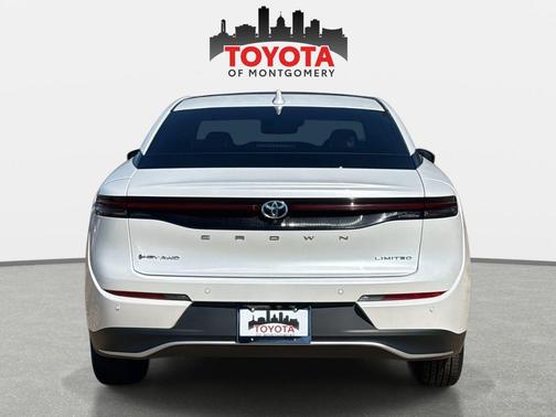 2024 Toyota Crown Limited