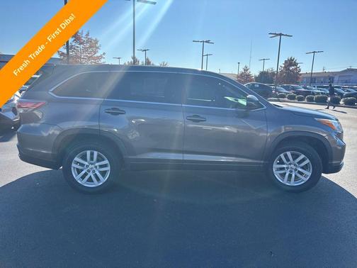 2015 Toyota Highlander LE