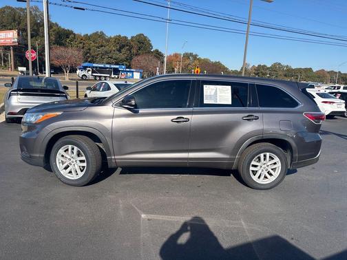 2015 Toyota Highlander LE