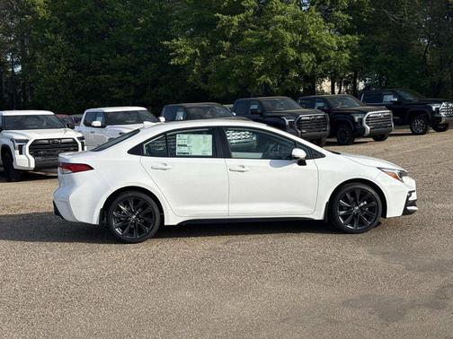 Ice Cap 2026 Toyota Corolla SE