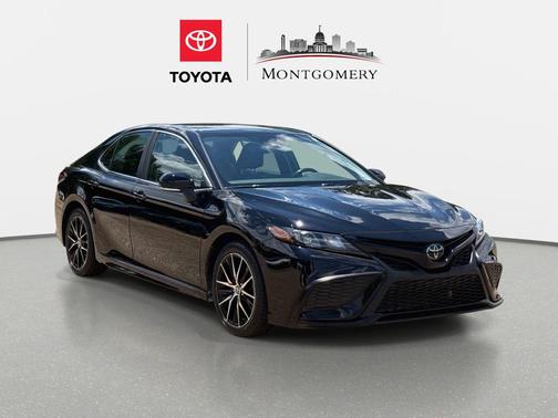 Midnight Black Metallic 2024 Toyota Camry SE