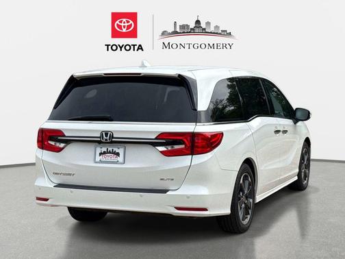 Platinum White Pearl 2022 Honda Odyssey Elite