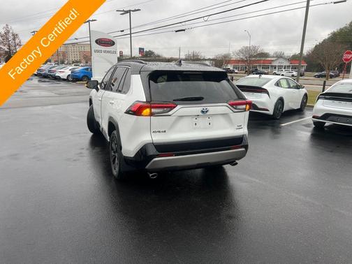 2024 Toyota RAV4 Hybrid SE