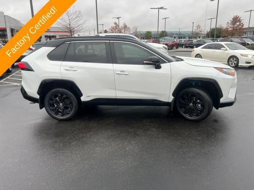 2024 Toyota RAV4 Hybrid SE