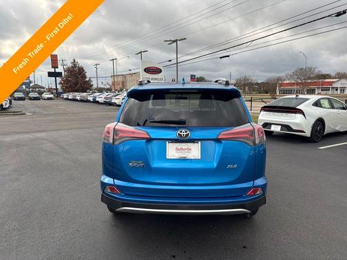 2016 Toyota RAV4 XLE