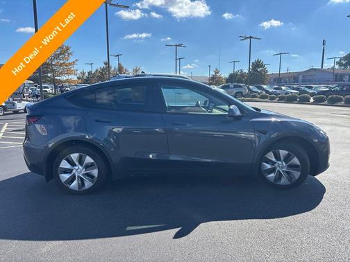 2023 Tesla Model Y Long Range Dual Motor All-Wheel Drive