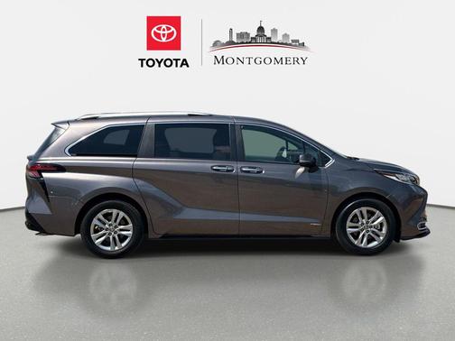 2021 Toyota Sienna Limited 7-Passenger