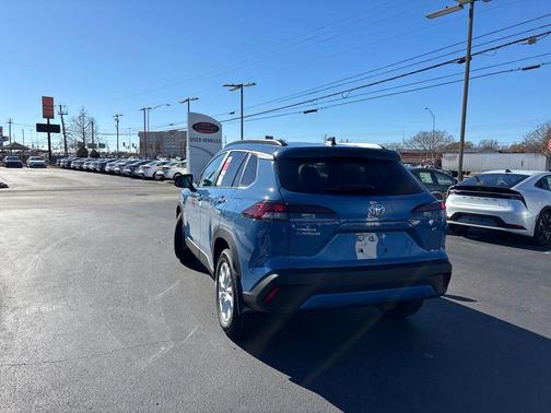 2026 Toyota Corolla Cross LE