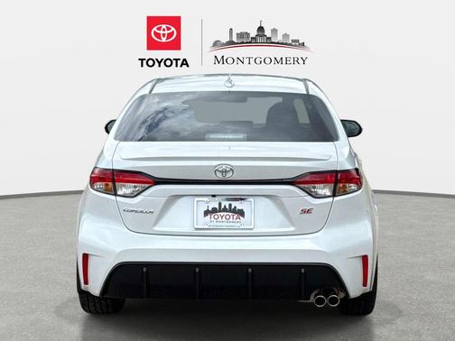 Wind Chill Pearl 2026 Toyota Corolla SE