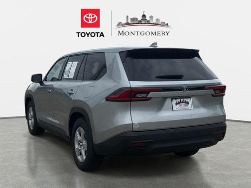 Celestial Silver Metallic 2025 Toyota Highlander LE