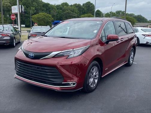 Ruby Flare Pearl 2021 Toyota Sienna XLE 8 Passenger