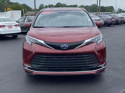 Ruby Flare Pearl 2021 Toyota Sienna XLE 8 Passenger