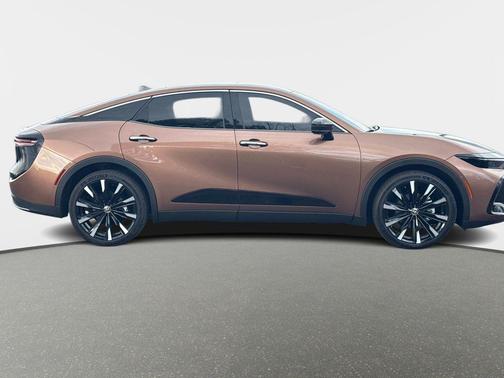 2023 Toyota Crown Platinum