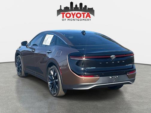2023 Toyota Crown Platinum