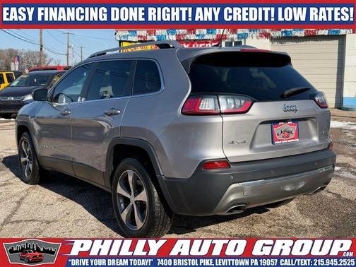 Silver 2019 Jeep Cherokee Limited