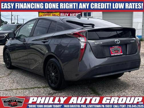 2016 Toyota Prius Three