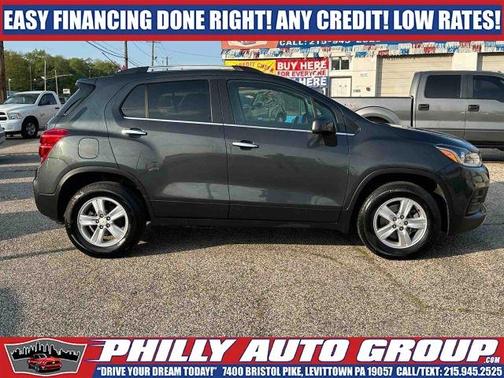 Gray 2018 Chevrolet Trax LT