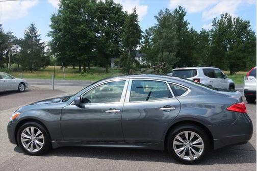 2011 INFINITI M37x Base