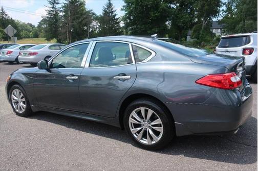 2011 INFINITI M37x Base