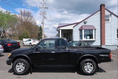 Black Metallic 1999 Toyota Tacoma SR5