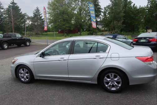 Alabaster Silver Metallic 2012 Honda Accord SE