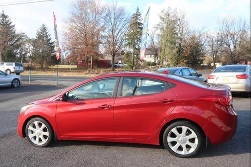 2013 Hyundai ELANTRA Limited
